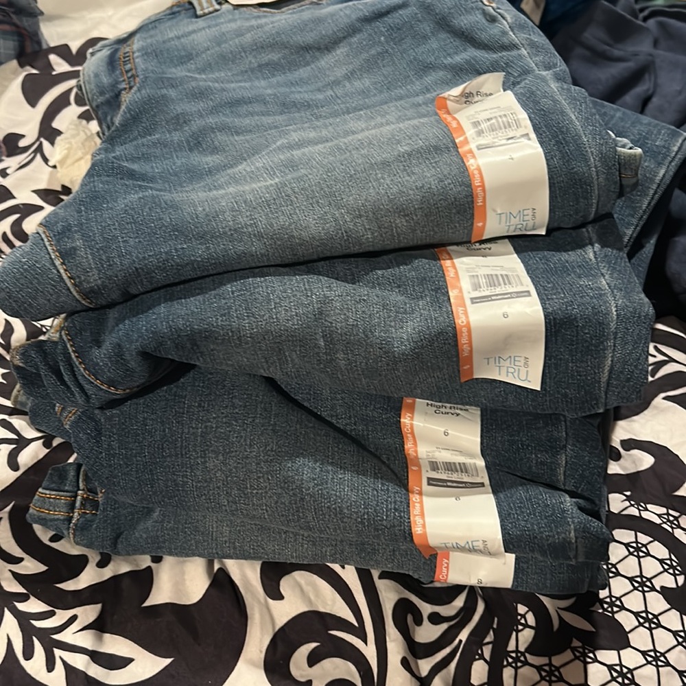 Time & Tru Women's High Rise CURVY Medium Wash Sizes 4-6-8 -8petite NWTS ❤️